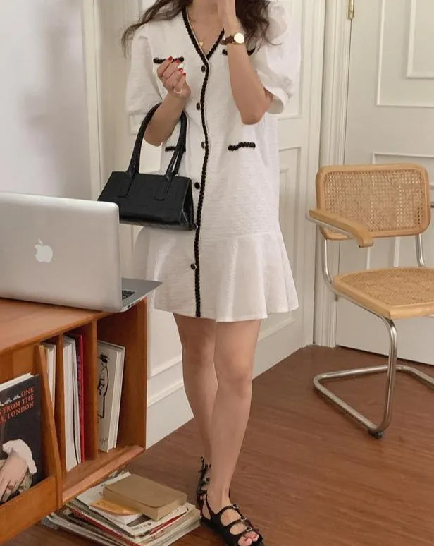 Classic Contrast Trim V-Neck Mini Dress