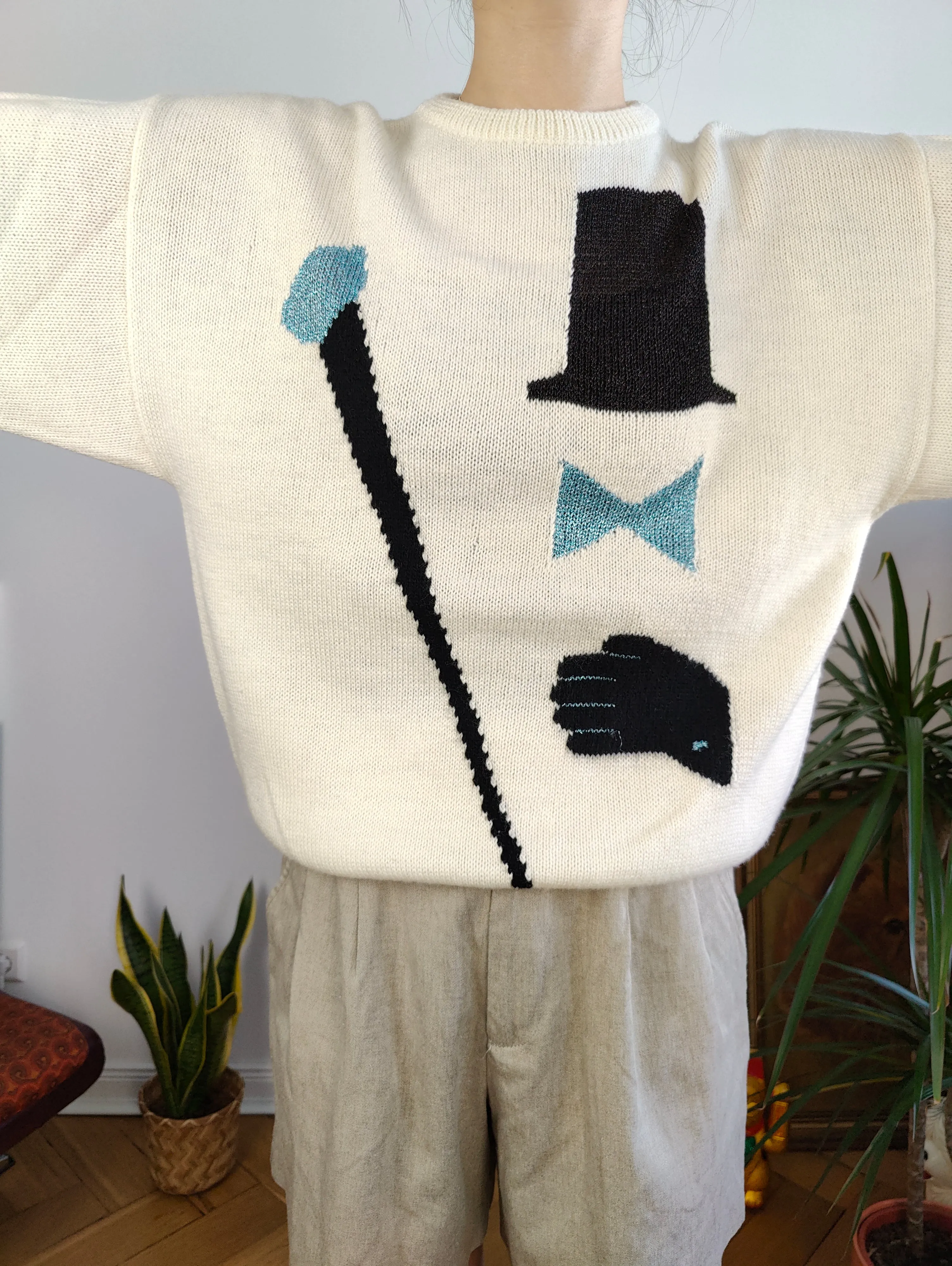 Vintage wool mix white knit knitted sweater fun magician face pattern pullover jumper M